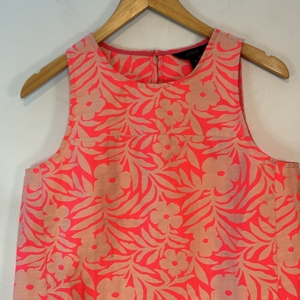 J. Crew Pink Plumeria Floral Jacquard Sleeveless Textured Top Size 4 - Picture 2 of 9